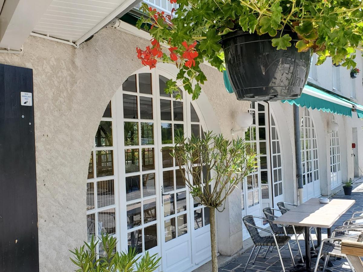 L'Auberge Saint-Viance Esterno foto