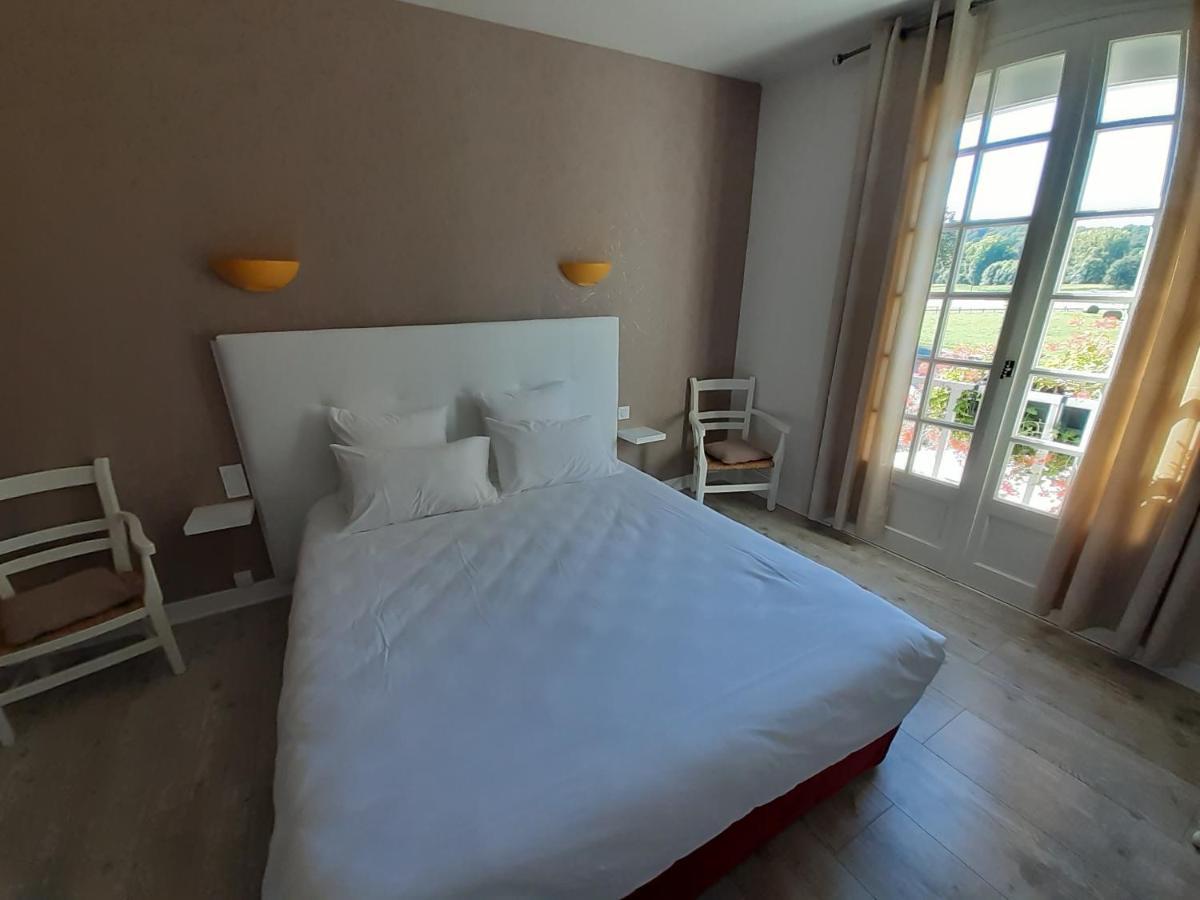L'Auberge Saint-Viance Esterno foto